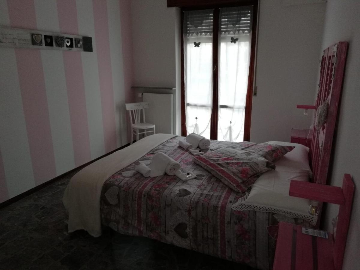 Good Morning Shopping Bed and Breakfast Serravalle Scrivia Eksteriør billede