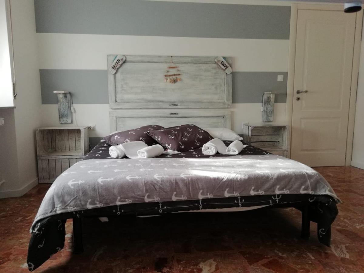 Good Morning Shopping Bed and Breakfast Serravalle Scrivia Eksteriør billede