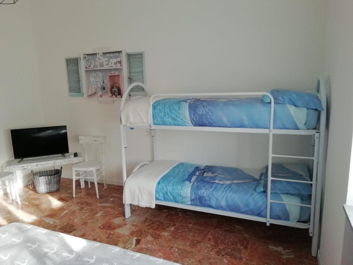 Good Morning Shopping Bed and Breakfast Serravalle Scrivia Eksteriør billede
