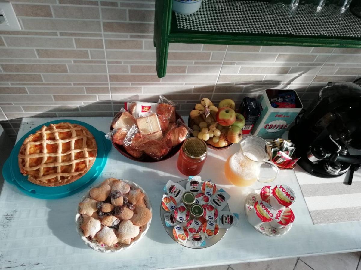 Good Morning Shopping Bed and Breakfast Serravalle Scrivia Eksteriør billede